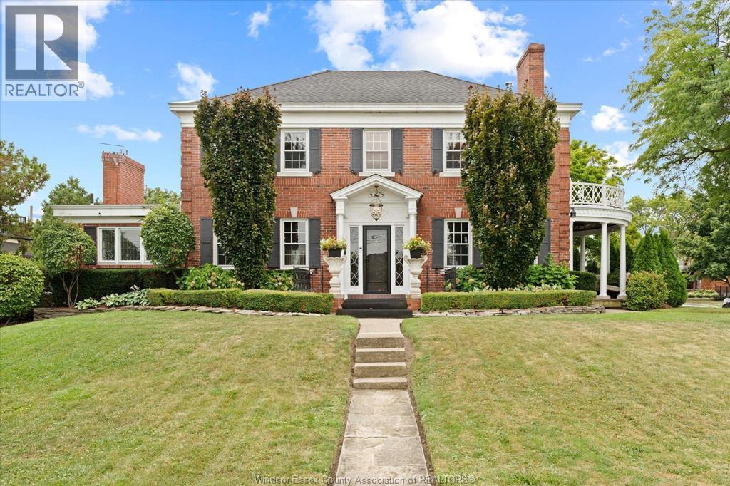 4-bedroom Single Family at 5325 Riverside Drive, Windsor — primary photograph