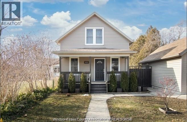 3-bedroom Single Family at 1015 Westminster Boulevard, Windsor — primary photograph