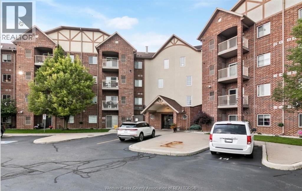 2-bedroom Single Family at 3160 Wildwood #413, Windsor — primary photograph
