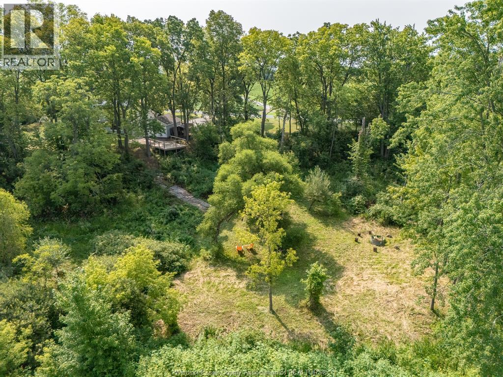 3-bedroom Single Family at 11787 River Line, Thamesville — photograph 3