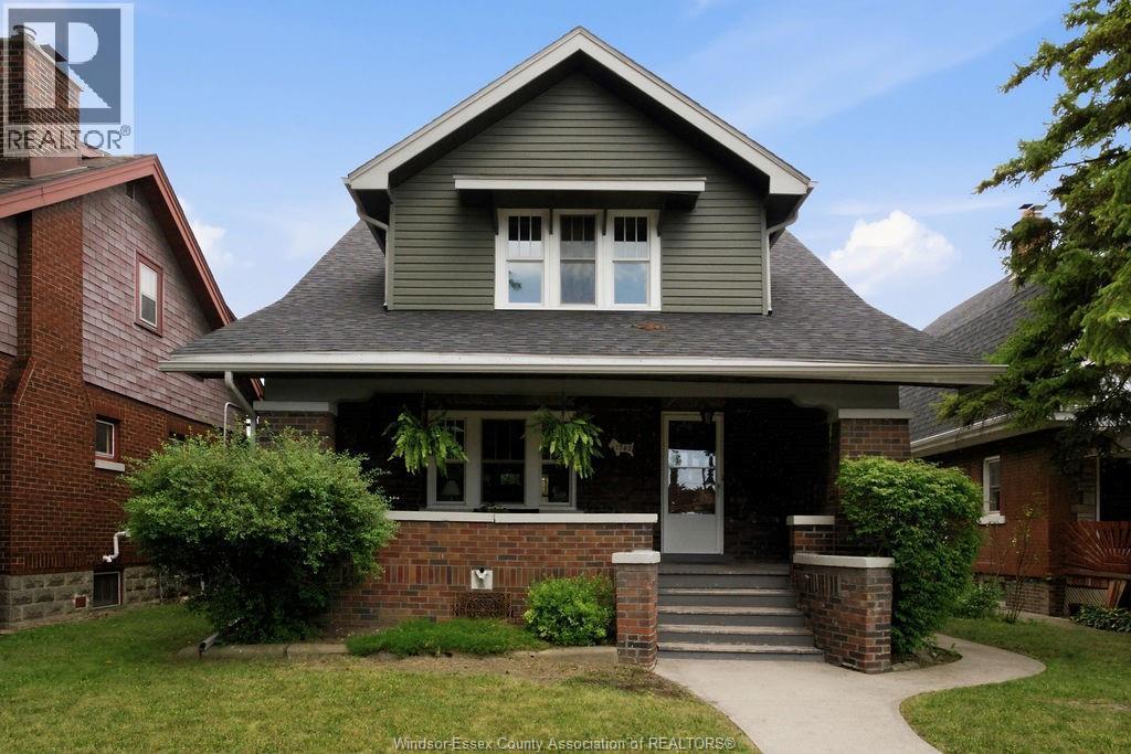 4-bedroom Single Family at 1742 Oneida Court, Windsor — primary photograph