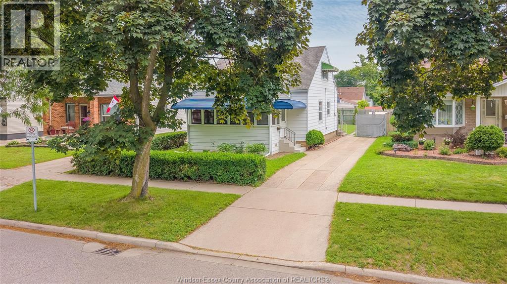 4-bedroom Single Family at 1756 Westcott Road, Windsor — photograph 2