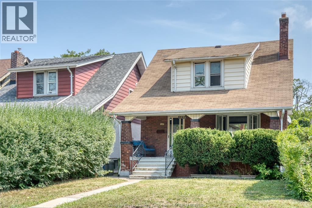 3-bedroom Single Family at 1080 Church, Windsor — photograph 2