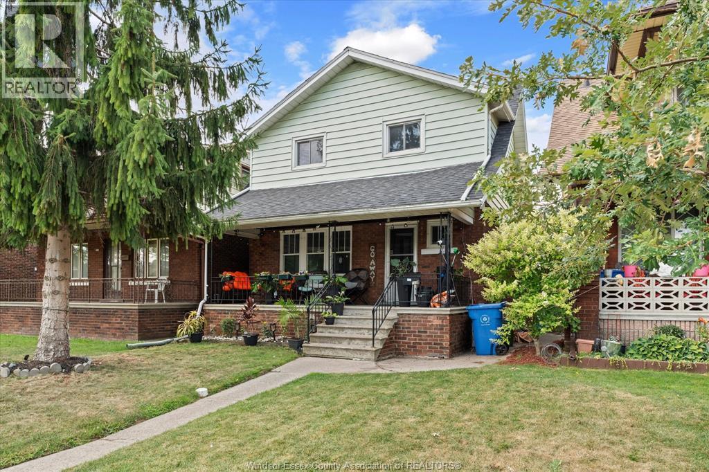 5-bedroom Single Family at 1481 Benjamin Avenue, Windsor — primary photograph