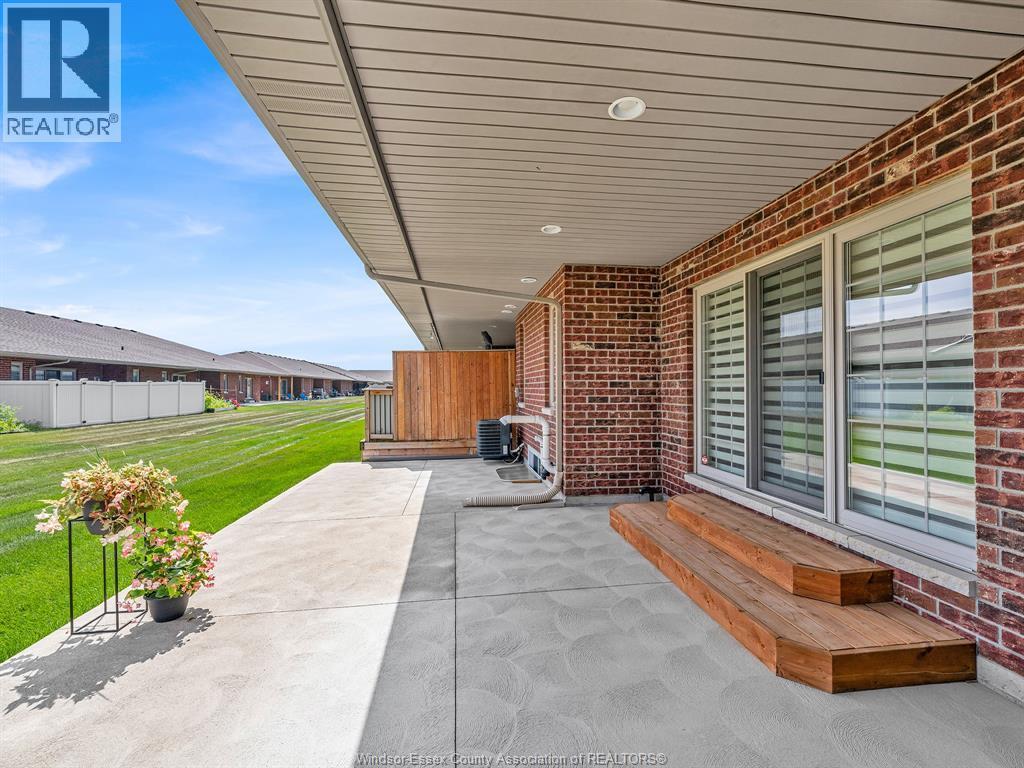 3-bedroom Single Family at 1138 Nightfall, Windsor — primary photograph