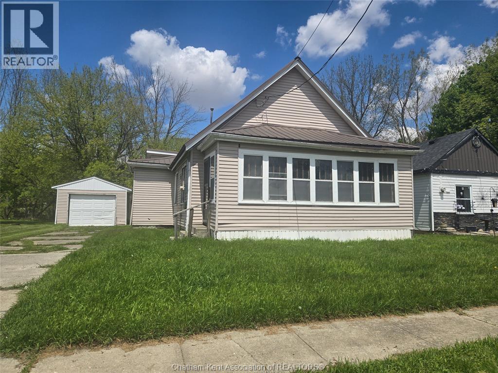 Single Family — 253 King Street, Chatham, Ontario