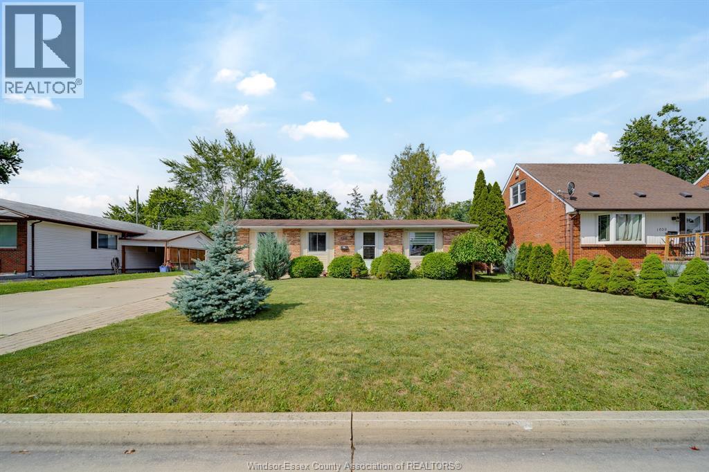 3-bedroom Single Family at 1045 Reedmere Road, Windsor — photograph 3