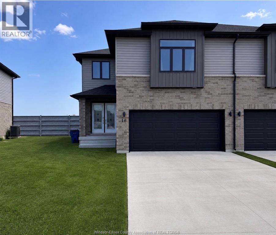 4-bedroom Single Family at 16 Betty Court, Chatham — primary photograph