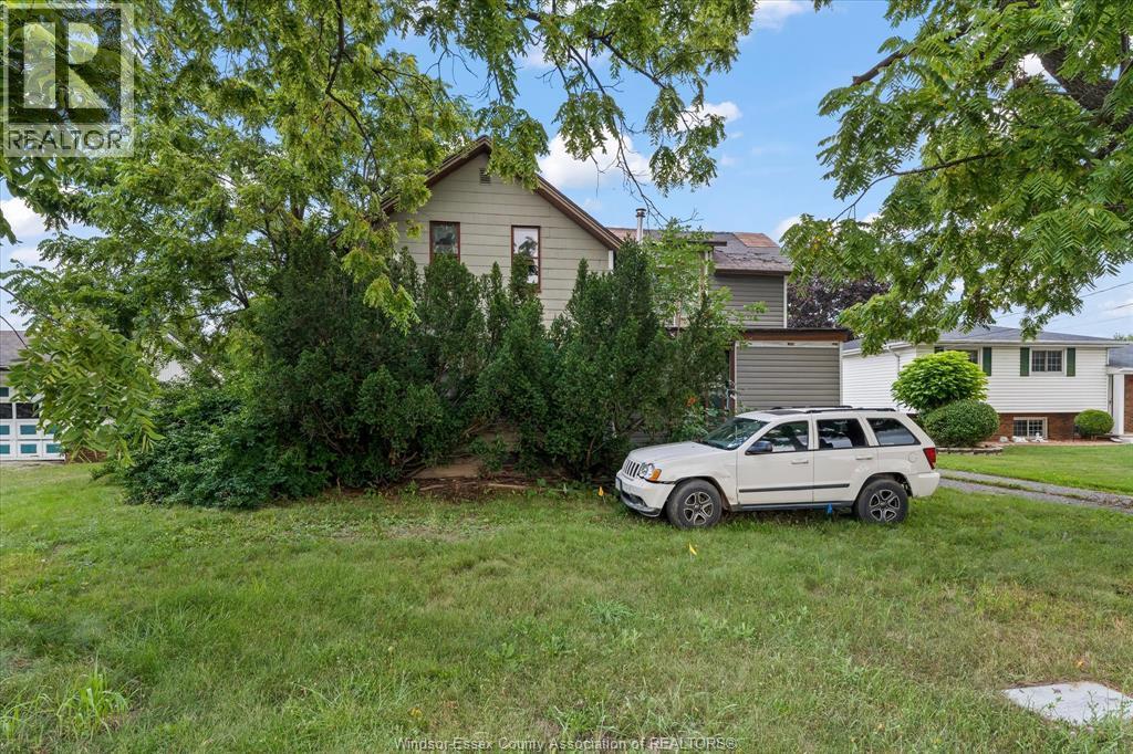 Single Family at 12122 Intersection Road, Tecumseh — primary photograph