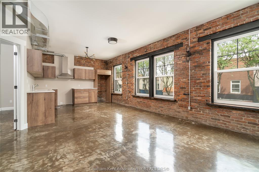 1-bedroom Single Family at 140 King Street #201, Chatham — primary photograph