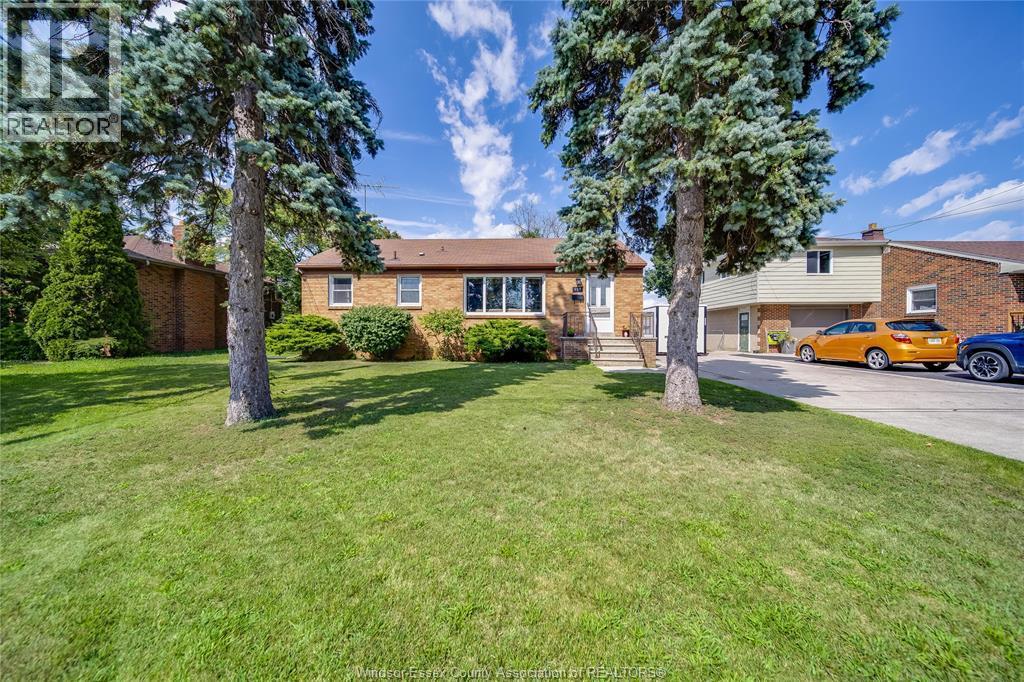Single Family — 557 Victory, LaSalle, Ontario