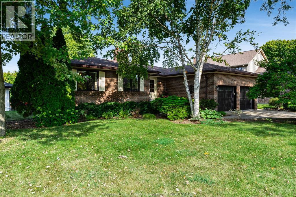 Single Family — 105 Pointe West Drive, Amherstburg, Ontario