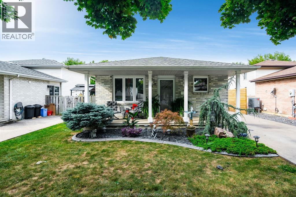 Single Family — 2677 Robert Road, Windsor, Ontario