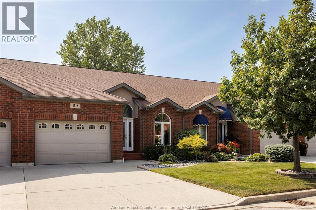 2-bedroom Single Family at 1519 Aspenshore Avenue, Windsor — primary photograph