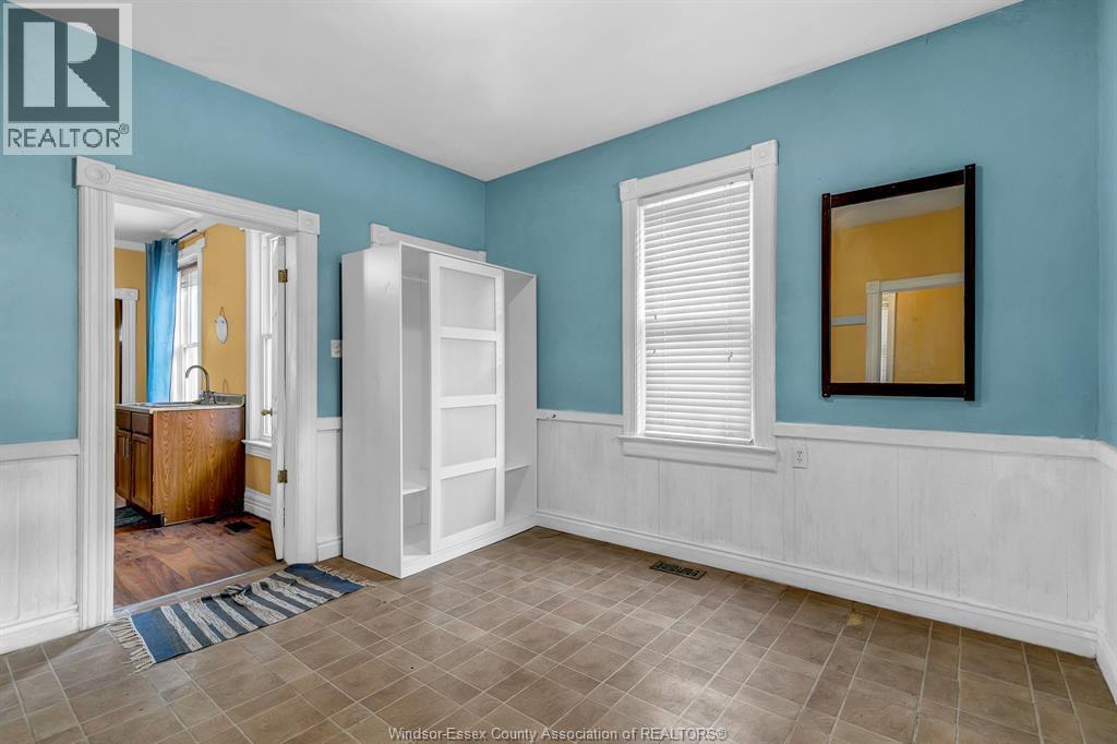 3-bedroom Single Family at 547 Oak, Windsor — photograph 3