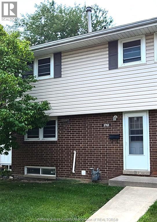 Single Family — 2763 Meadowbrook Lane, Windsor, Ontario