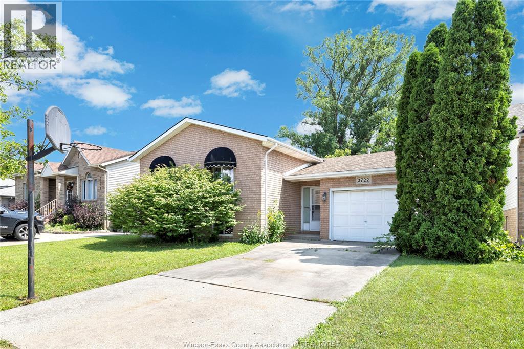 3-bedroom Single Family at 2722 Cappelletto, Windsor — primary photograph