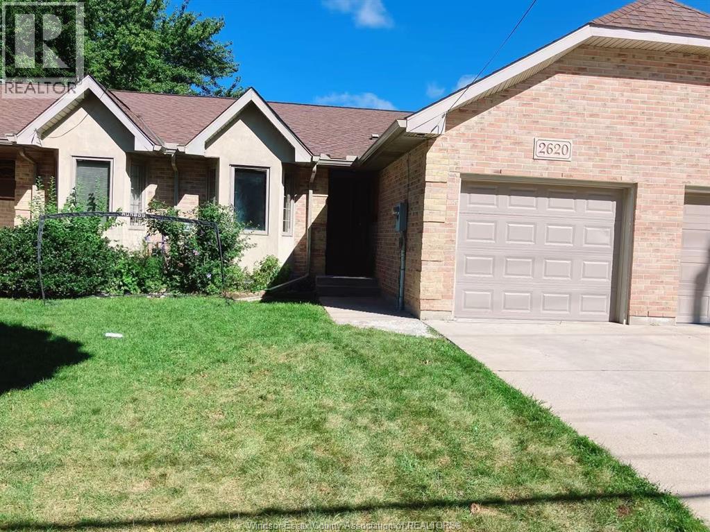 3-bedroom Single Family at 2620 Norfolk Street, Windsor — primary photograph