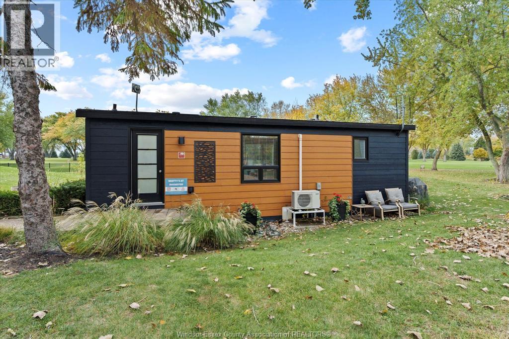 1-bedroom Single Family at 981 County Rd 2 #711, Belle River — primary photograph
