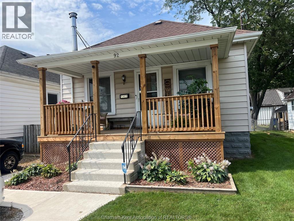 2-bedroom Single Family at 92 Baxter Street, Chatham — primary photograph