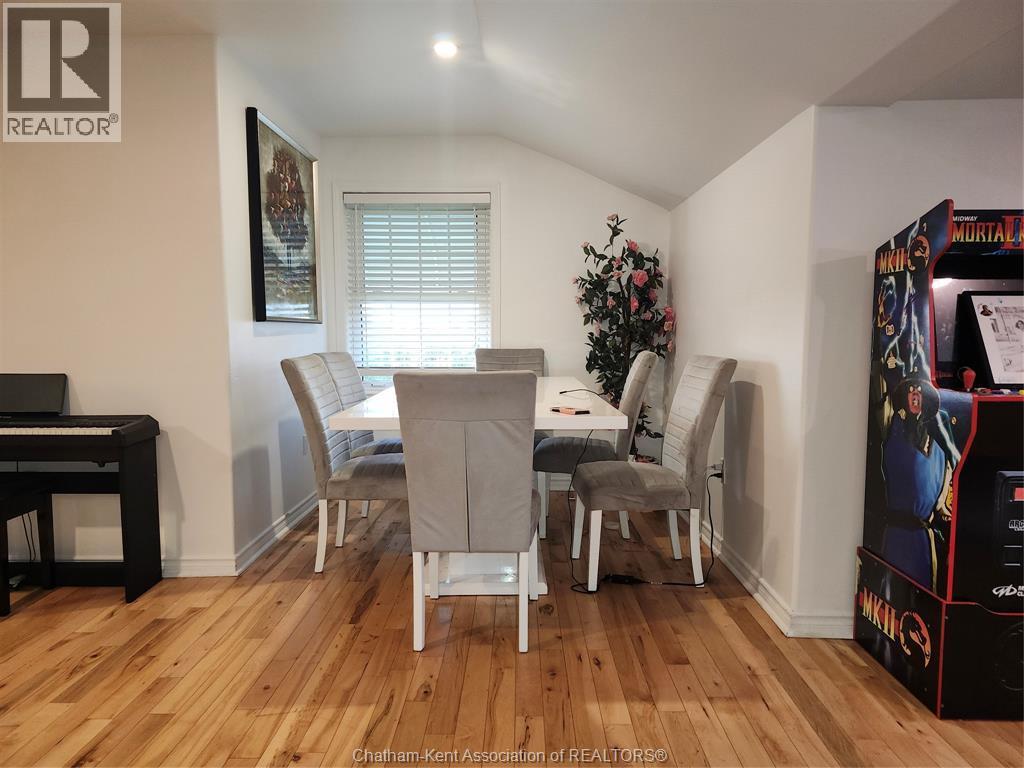 3-bedroom Single Family at 29395 Zone  4 Road, Thamesville — photograph 3