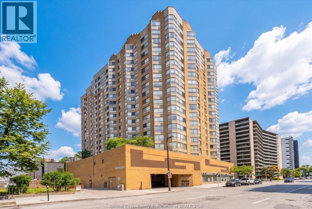 Single Family — 75 Riverside Drive, Windsor, Ontario