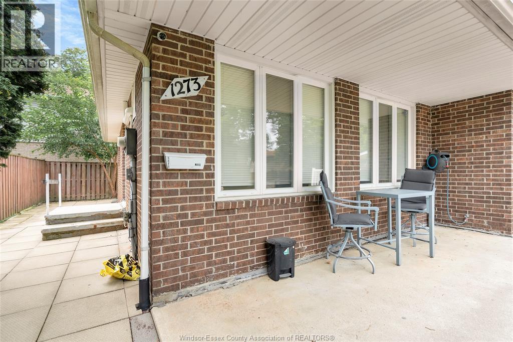 1-bedroom Single Family at 1273 Aire Place, Windsor — photograph 3