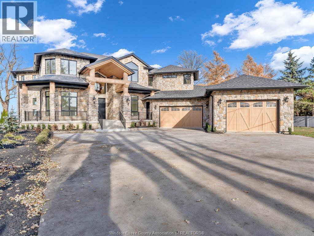 Single Family — 720 Old Tecumseh Road, Lakeshore, Ontario
