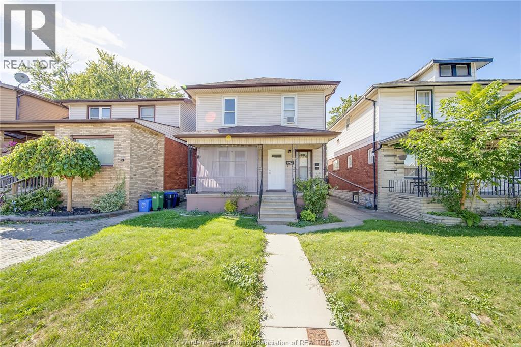 3-bedroom Single Family at 1249 Marentette Avenue, Windsor — primary photograph