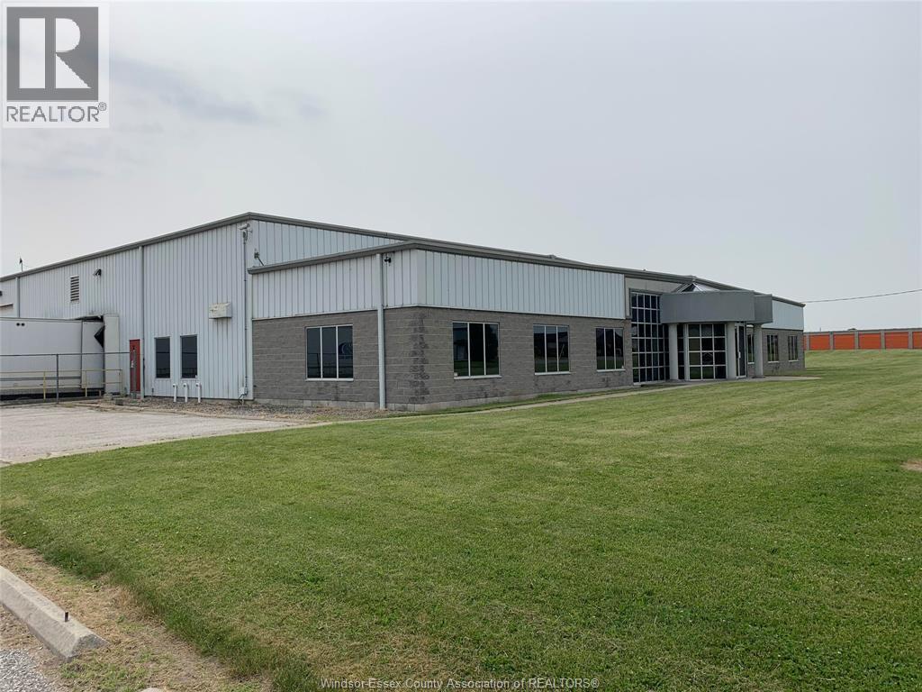 Industrial at 775 Gillard Street, Wallaceburg — photograph 3