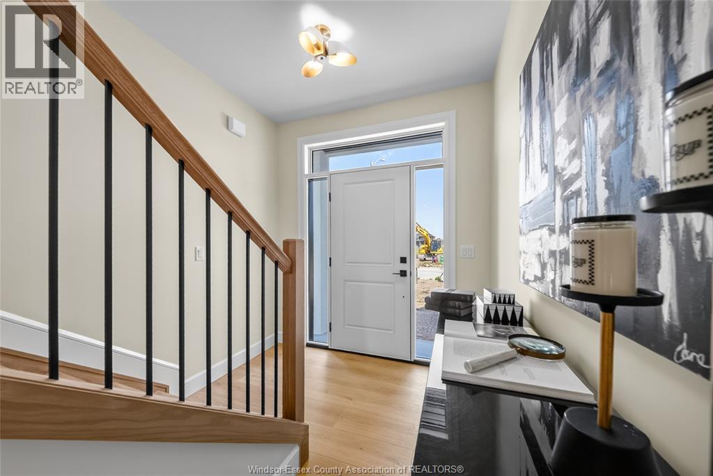 4-bedroom Single Family at 519 Fletcher, Lakeshore — photograph 3