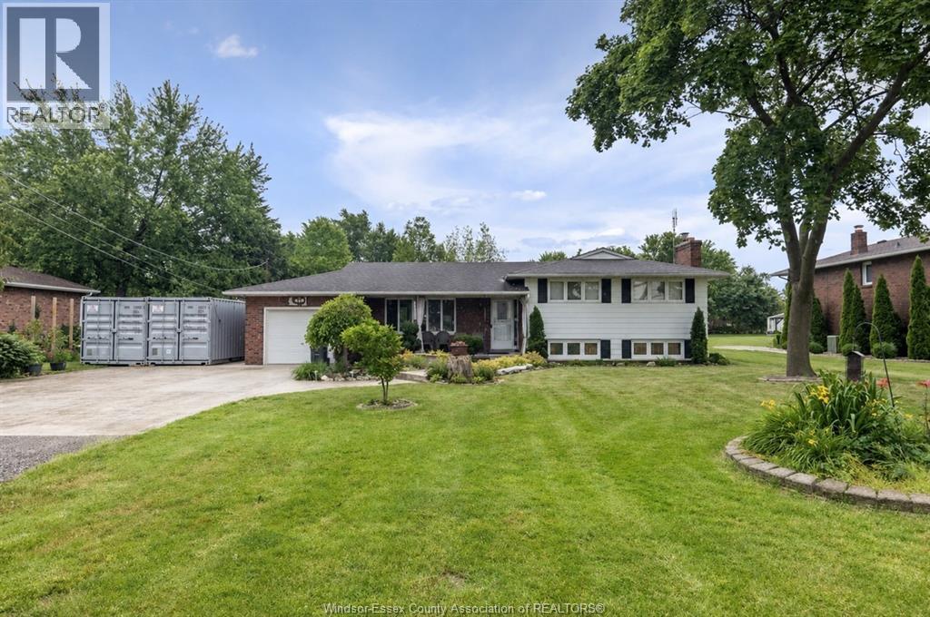 3-bedroom Single Family at 3325 Baseline Road, Windsor — photograph 3