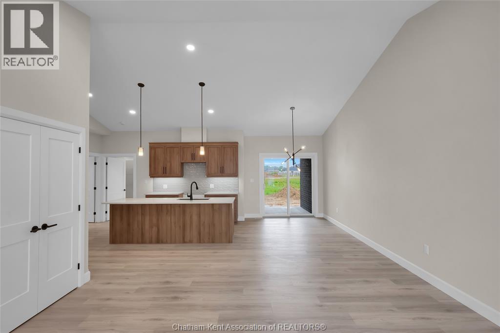 2-bedroom Single Family at 587 Keil Trail, Chatham — photograph 3