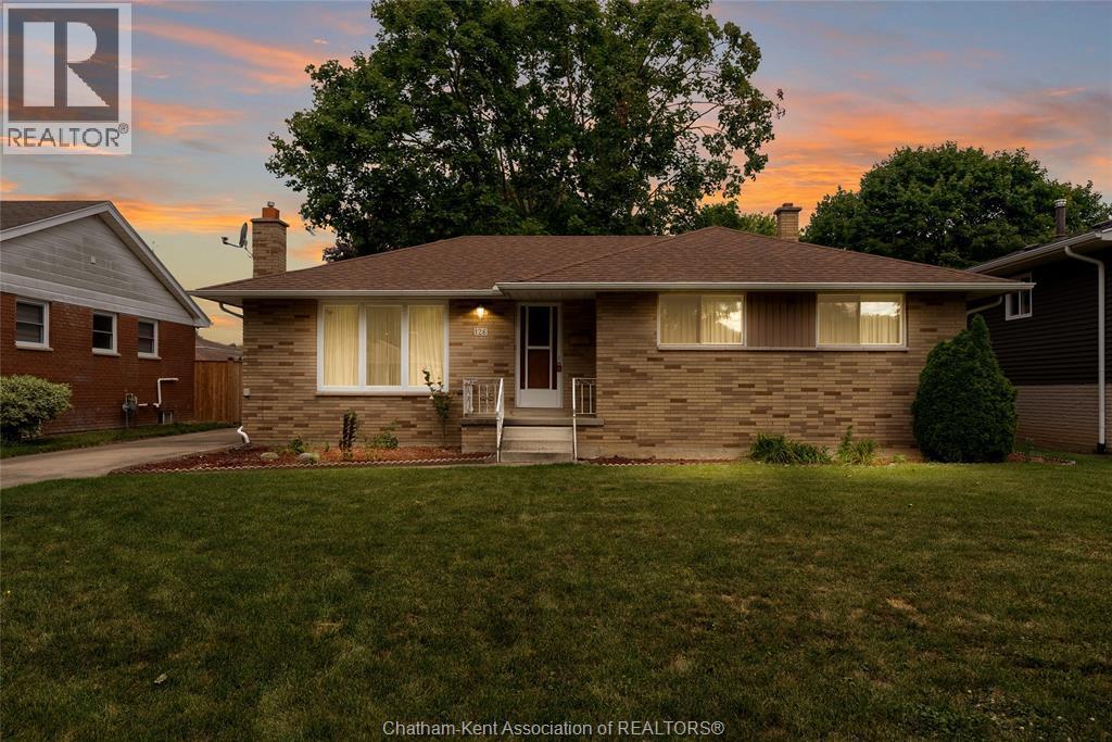 Single Family — 126 Partridge Crescent, Chatham, Ontario