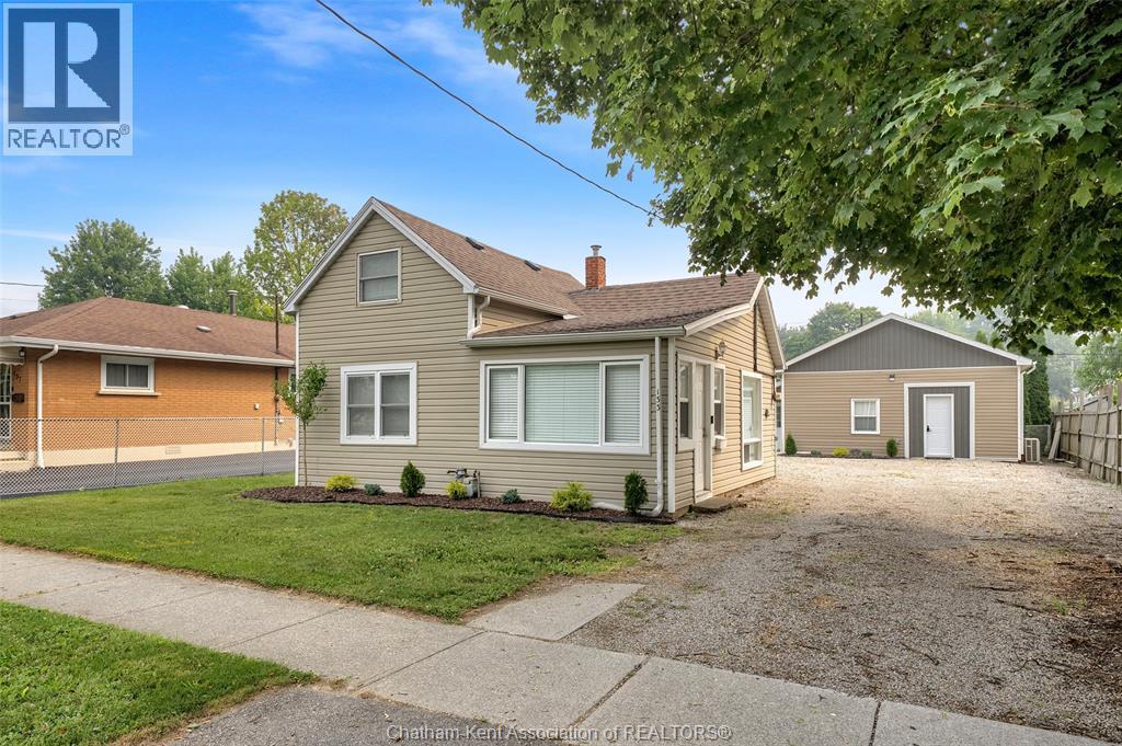 2-bedroom Single Family at 133 Woods Street, Chatham — photograph 3