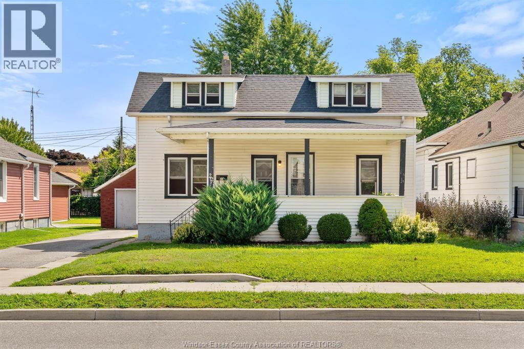 Single Family — 22 Melrose Avenue, Leamington, Ontario