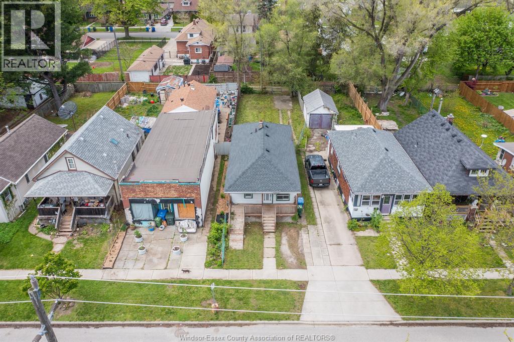 3-bedroom Single Family at 3574 Bloomfield Rd., Windsor — photograph 3