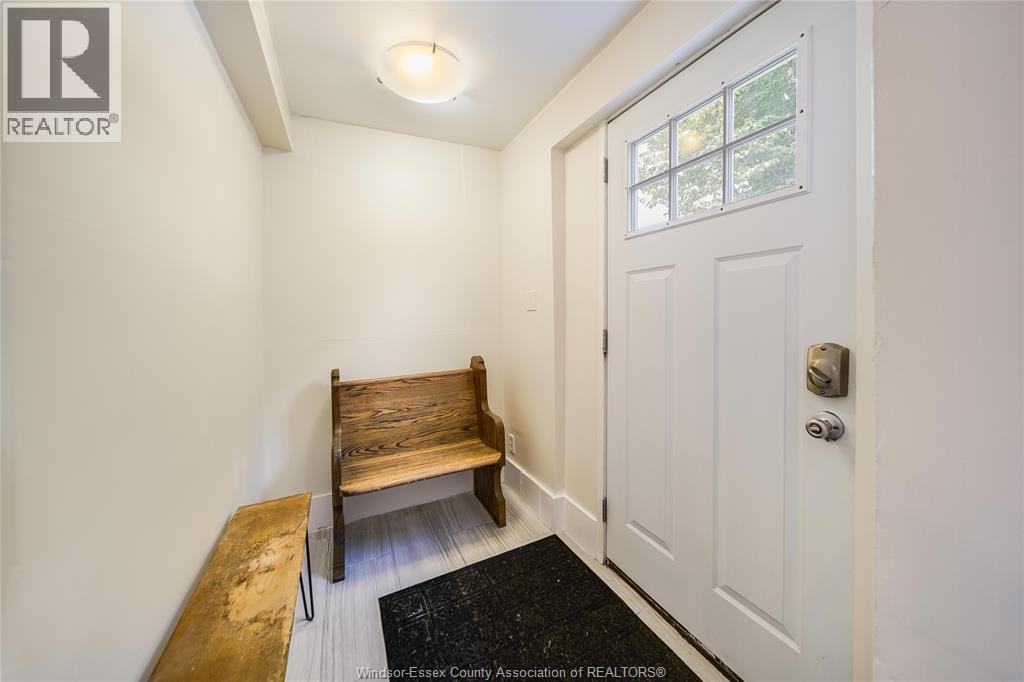 4-bedroom Single Family at 1641 Hall Avenue, Windsor — photograph 2