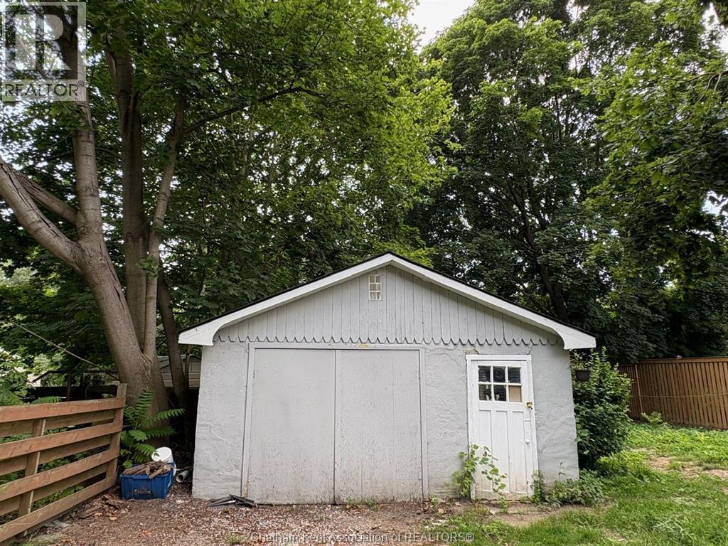 2-bedroom Single Family at 8 Siskind Court, Chatham — photograph 3