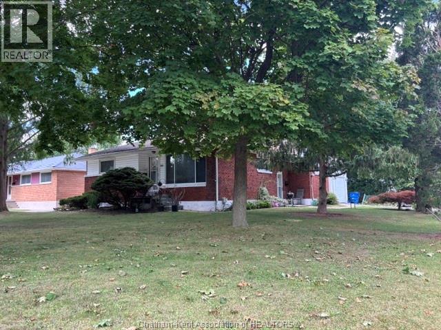 3-bedroom Single Family at 141 Ellis Street, Chatham — primary photograph