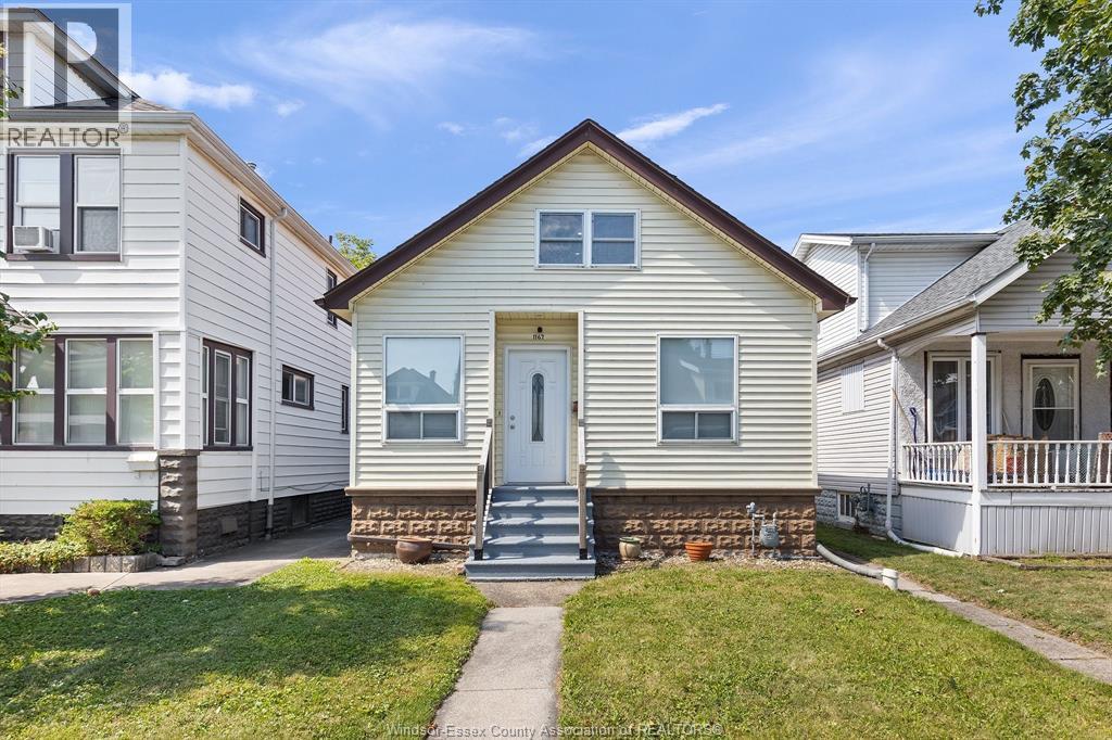 3-bedroom Single Family at 1167 Pierre Avenue, Windsor — primary photograph
