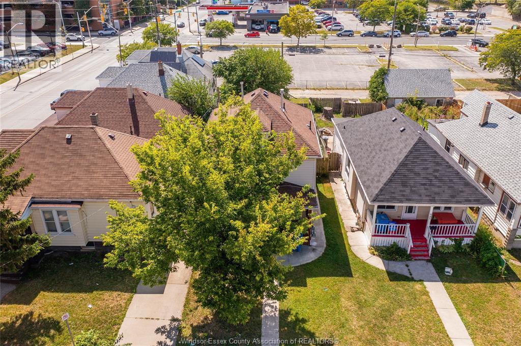3-bedroom Single Family at 989 Windsor Avenue, Windsor — photograph 3