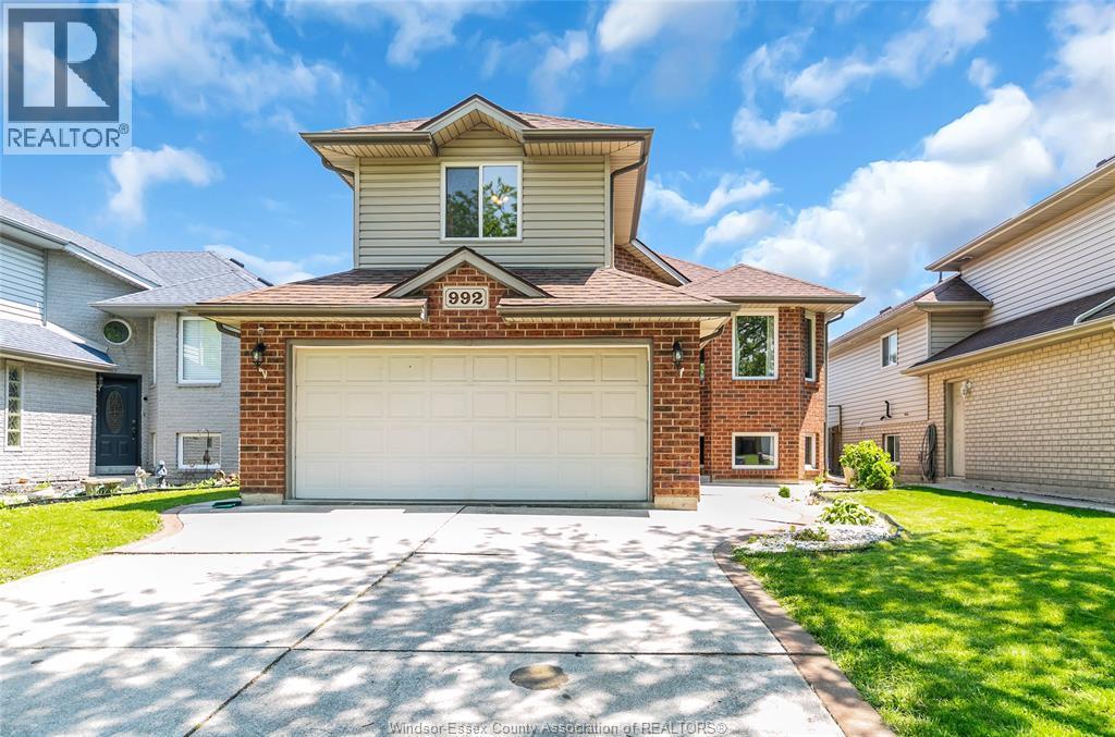 Single Family — 992 Whistler, Windsor, Ontario