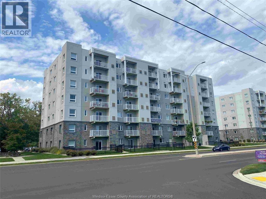 2-bedroom Single Family at 1611 Banwell Road #217, Windsor — primary photograph