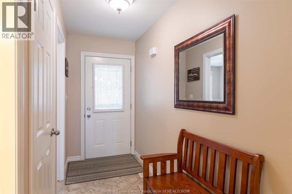 2-bedroom Single Family at 11123 Snowcrest Street, Windsor — photograph 2