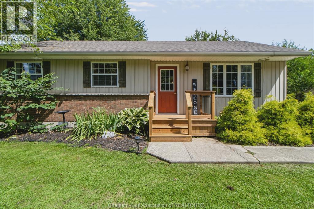 2-bedroom Single Family at 13 Tecumseh Street, Shrewsbury — primary photograph