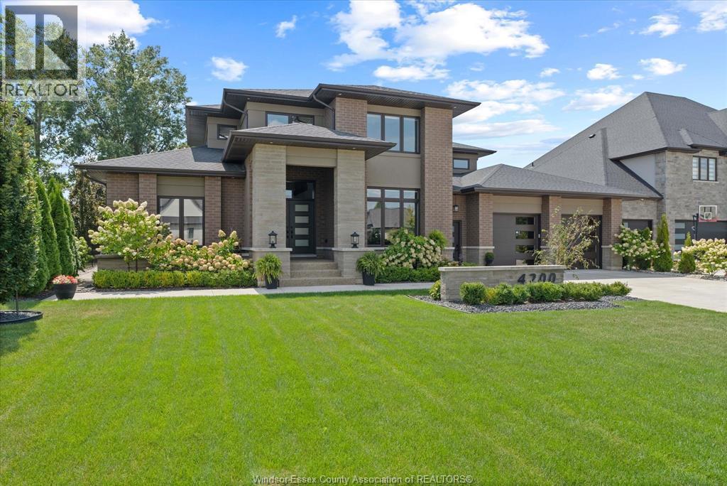 6-bedroom Single Family at 4200 Donato Drive, LaSalle — photograph 2