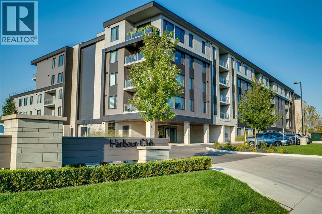 2-bedroom Single Family at 14400 Tecumseh Road #202, Tecumseh — primary photograph