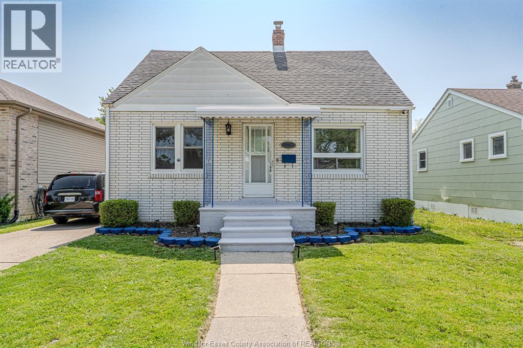 3-bedroom Single Family at 2367 Meighen, Windsor — primary photograph
