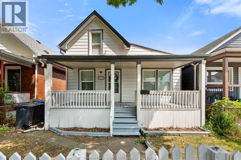 Single Family — 1074 Hickory Road, Windsor, Ontario